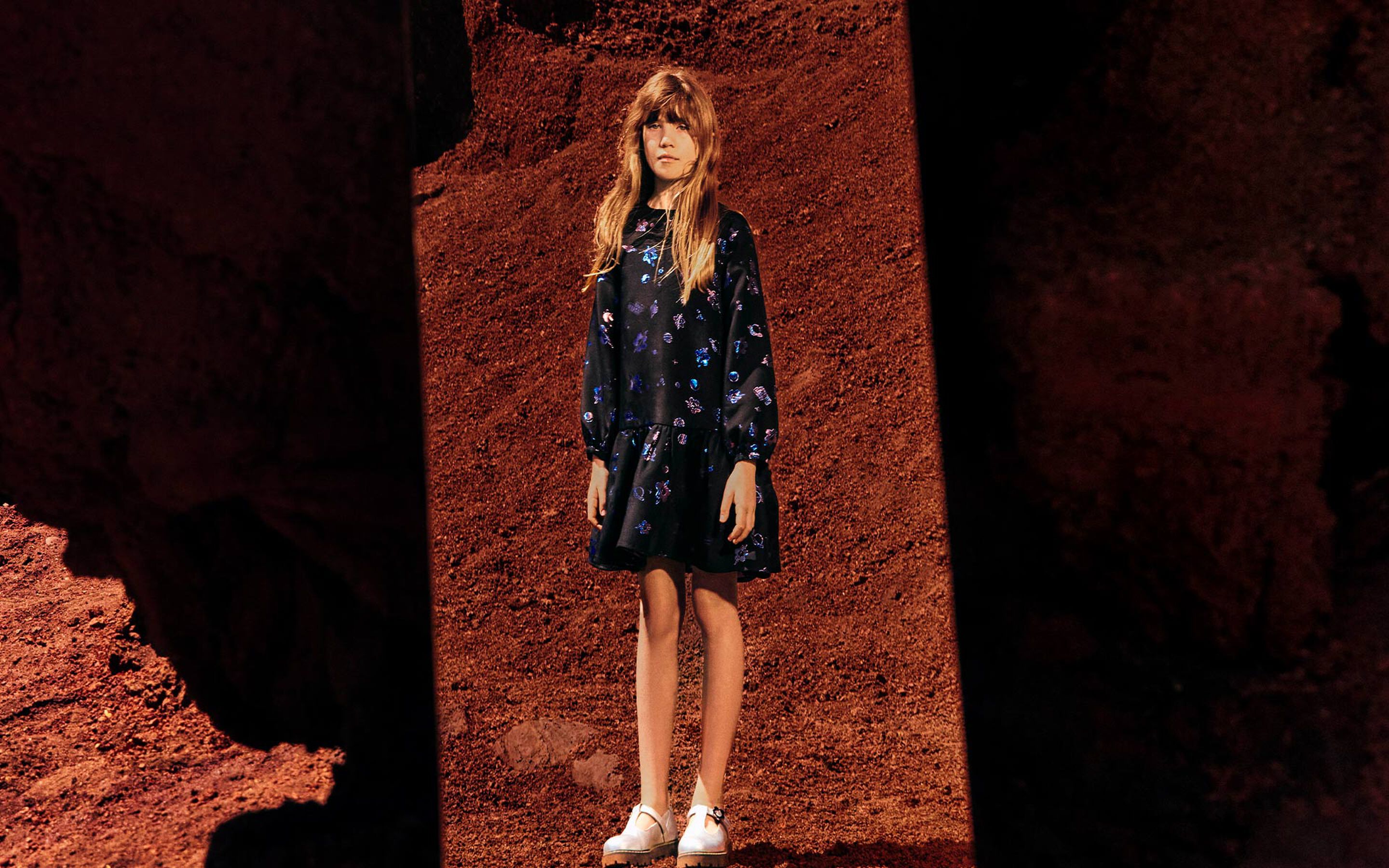 Os vestidos da marca KENZO KIDS na Kids around