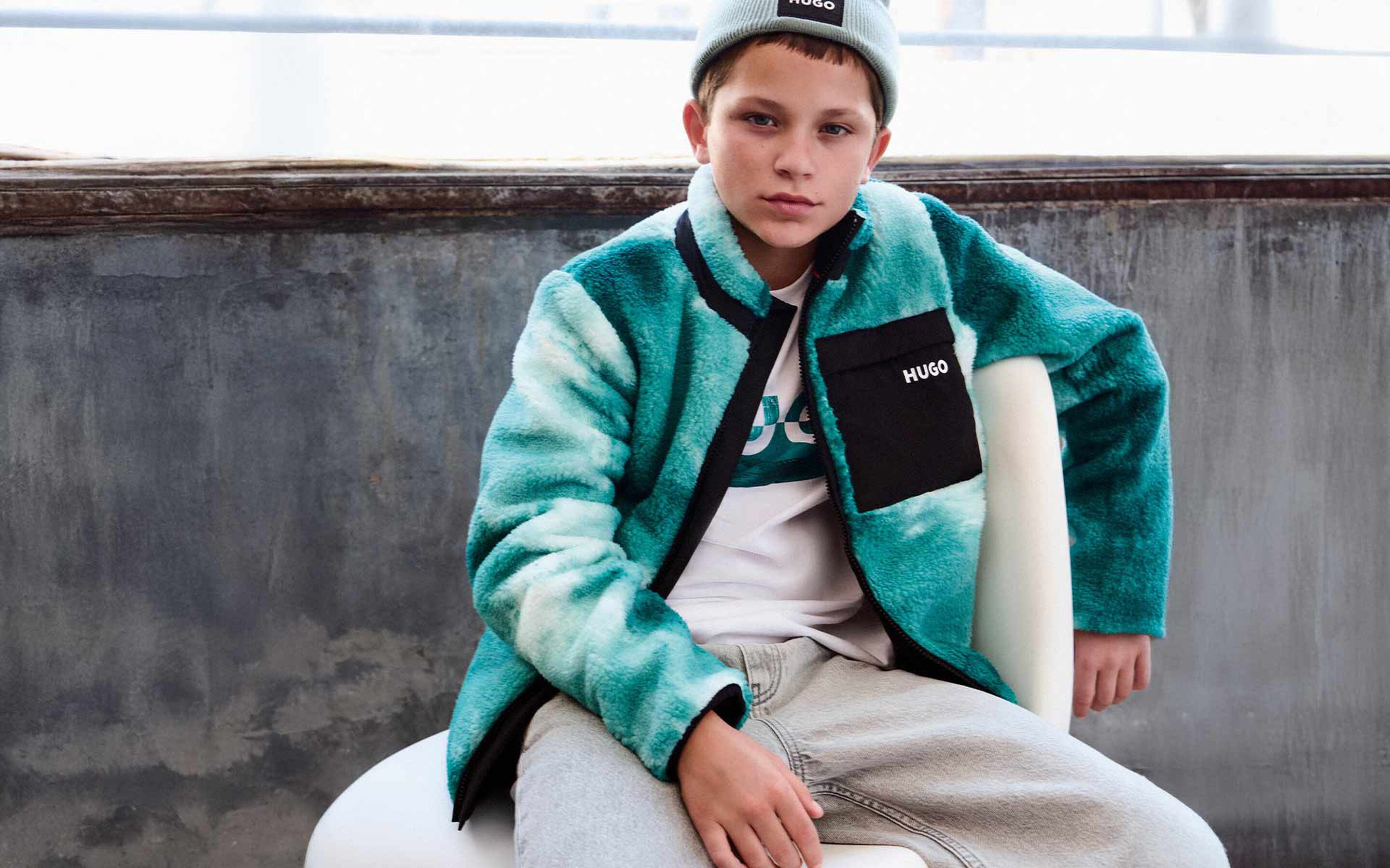 Tendências de moda menino BOSS na Kidsaround