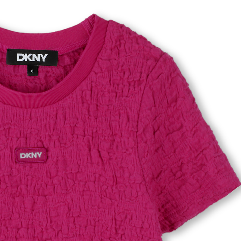 T-shirt de manga curta DKNY 
                        GIRL