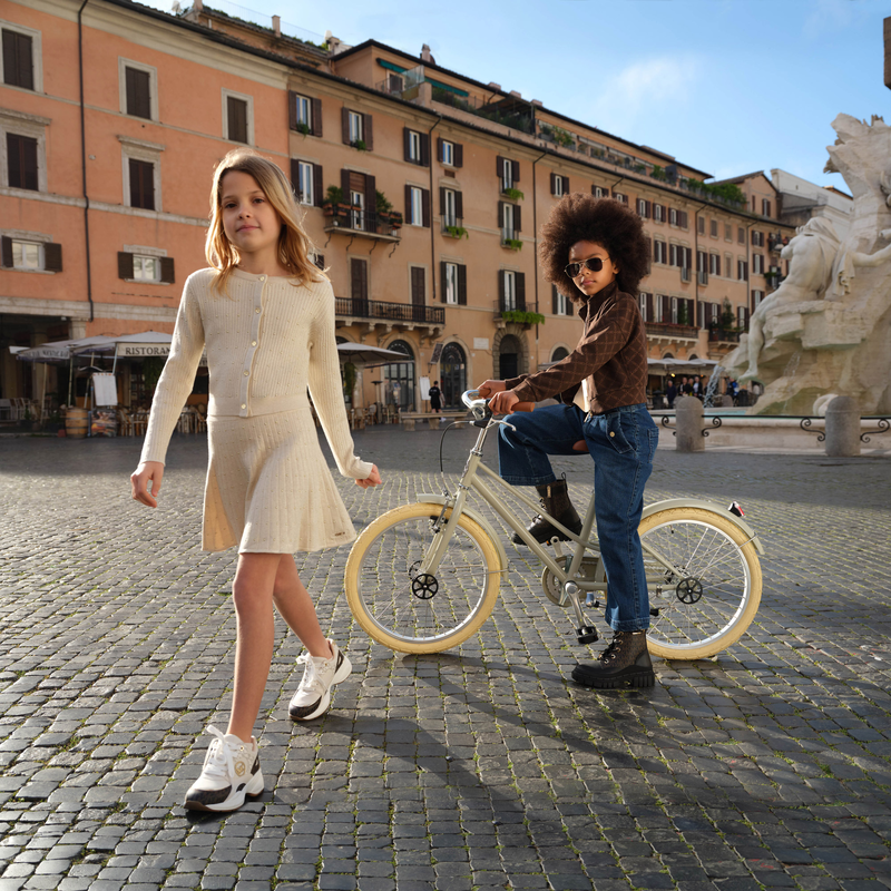 Saia curta plissada MICHAEL KORS 
                        GIRL