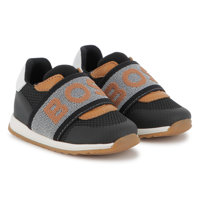 T&ecirc;nis com el&aacute;stico de marca BOSS BOY