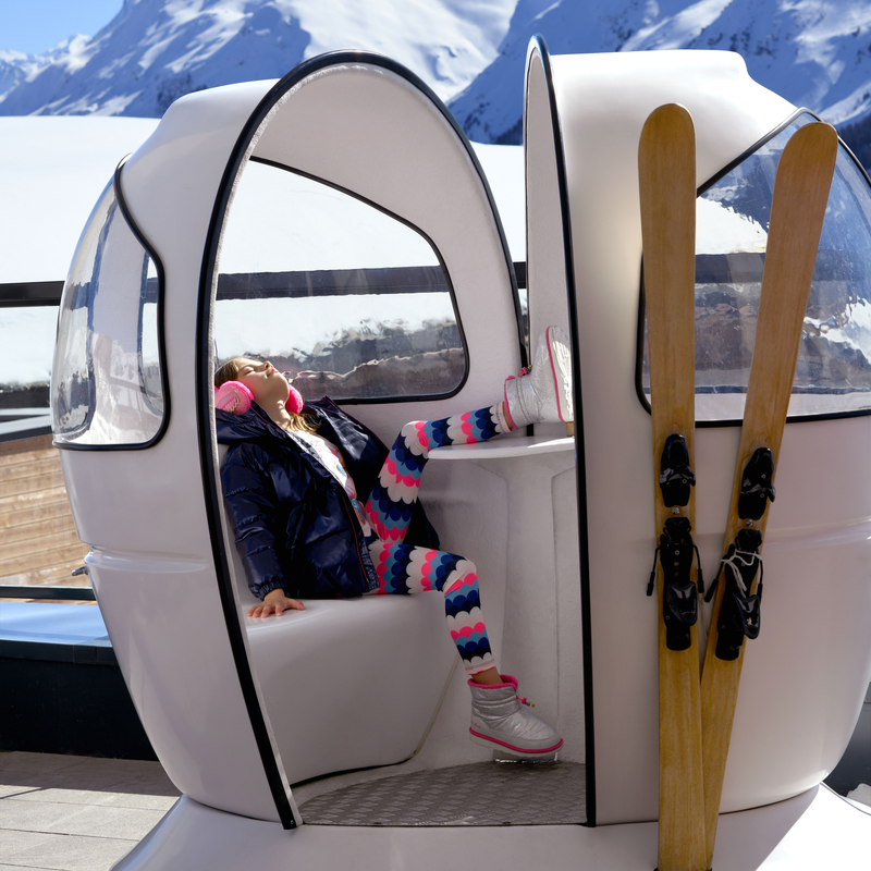 Blus&atilde;o de penas fecho e capuz BILLIEBLUSH 
                        GIRL