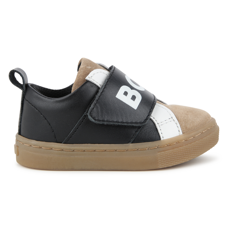 Sapatilhas em pele com velcro BOSS 
                        BOY