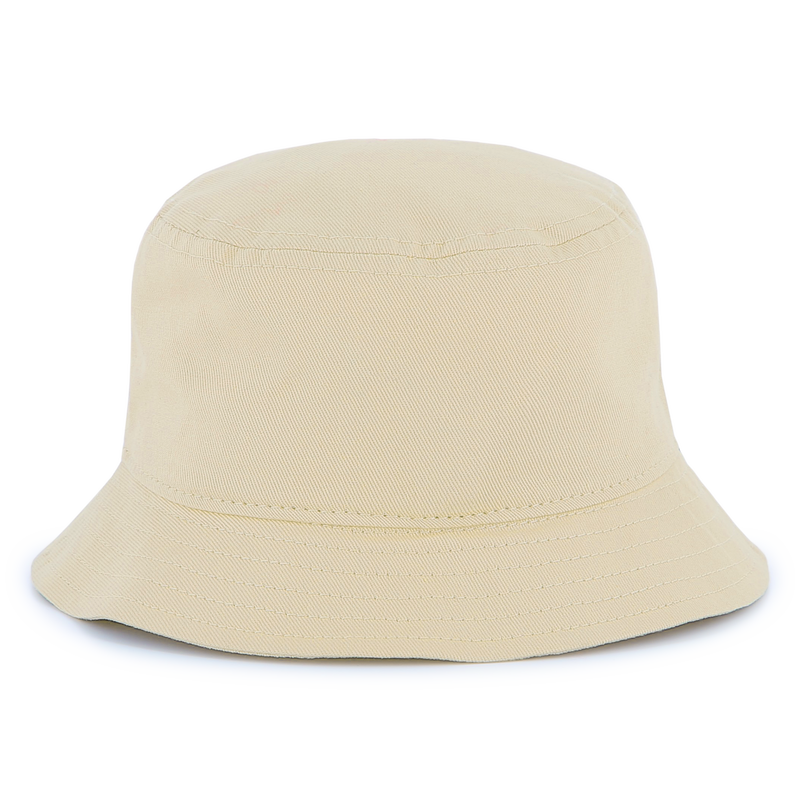 Chap&eacute;u tipo bob bordado BOSS 
                        BOY