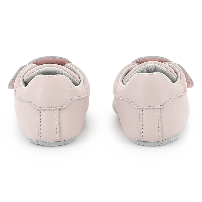 Pantufas de velcro em pele KENZO KIDS 
                        UNISEX
