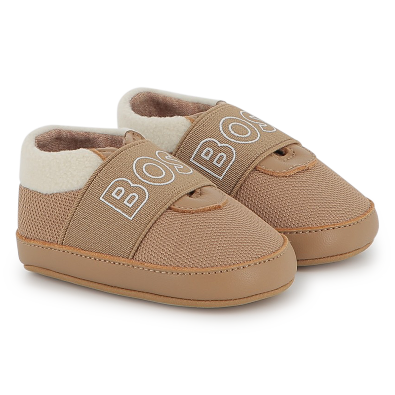 Chinelos de pele de carneiro macia BOSS 
                    UNISEX