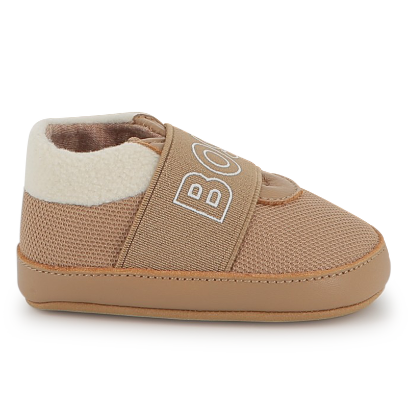 Chinelos de pele de carneiro macia BOSS 
                    UNISEX