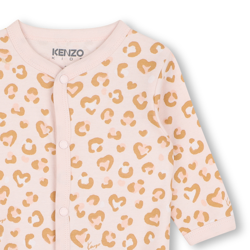 Conjunto de pijama, babador, gorro e peluche. KENZO KIDS 
                        MENINA