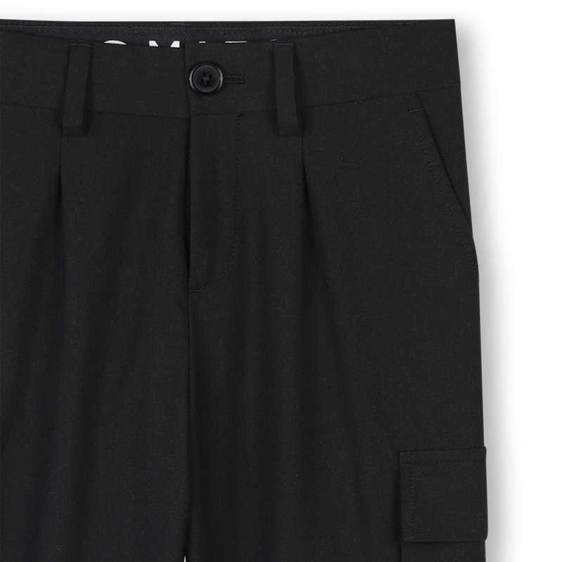 Cal&ccedil;as leves com v&aacute;rios bolsos MARC JACOBS 
                        BOY