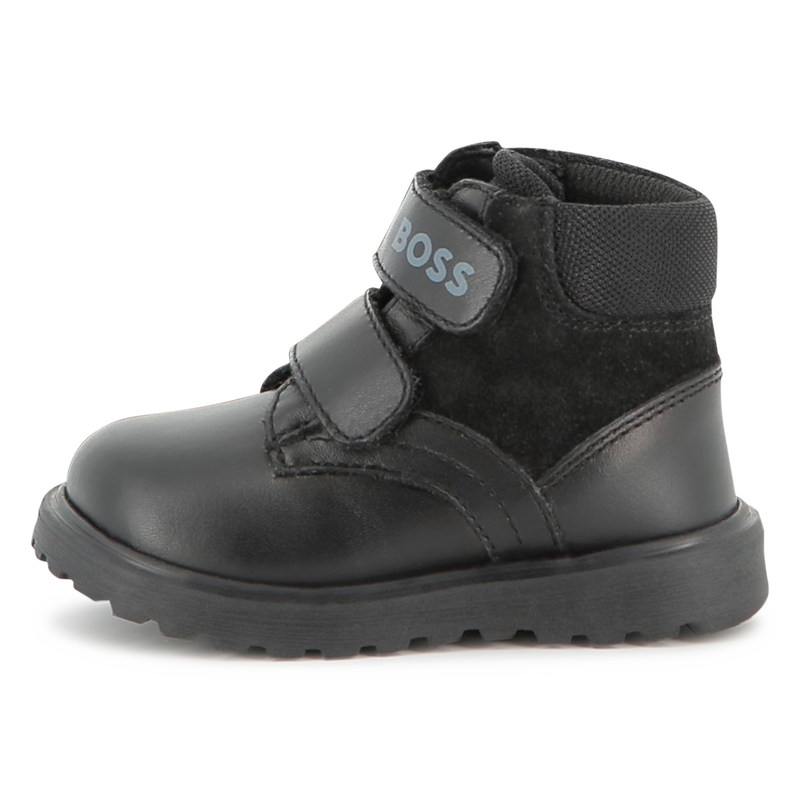 Botins com fechos aderentes BOSS 
                    BOY