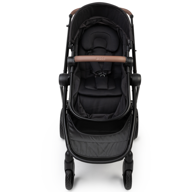 Layered compact buggy BOSS 
                    UNISEX