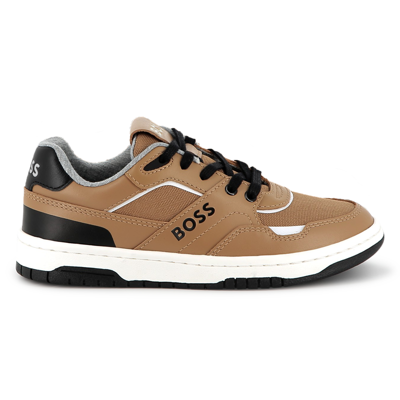 T&ecirc;nis com cadar&ccedil;o BOSS 
                        BOY