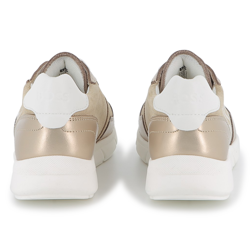 T&ecirc;nis com cadar&ccedil;o BOSS 
                        GIRL