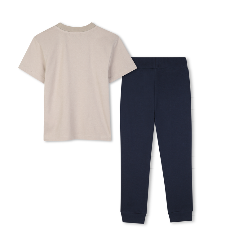 Conjunto de camiseta e cal&ccedil;a DKNY 
                        MENINO