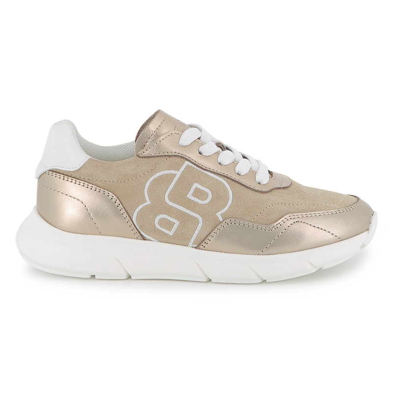 T&ecirc;nis com cadar&ccedil;o BOSS 
                        GIRL