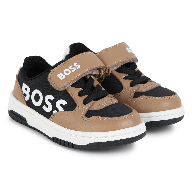 Sapatilhas atacadores e velcro BOSS 
                    BOY