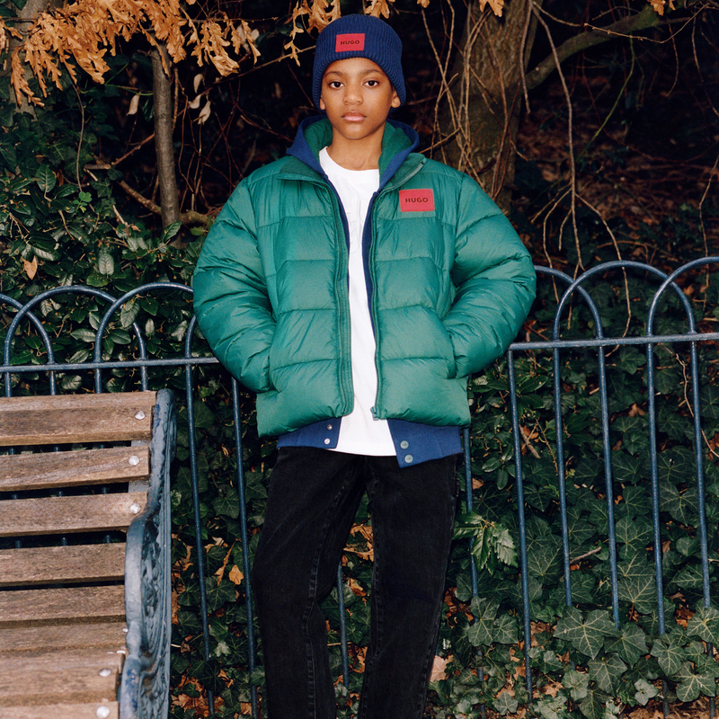 Blus&atilde;o acolchoado HUGO 
                        BOY