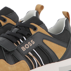 T&ecirc;nis com cadar&ccedil;o BOSS 
                    BOY