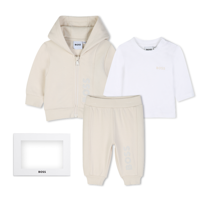 Conjunto de cal&ccedil;a, cardig&atilde; e camiseta BOSS 
                        BOY