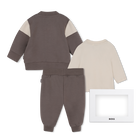 Conjunto de cal&ccedil;a, cardig&atilde; e camiseta BOSS 
                    BOY