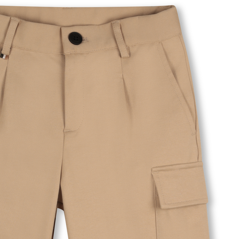 Bermudas lisas com bolsos BOSS 
                        BOY