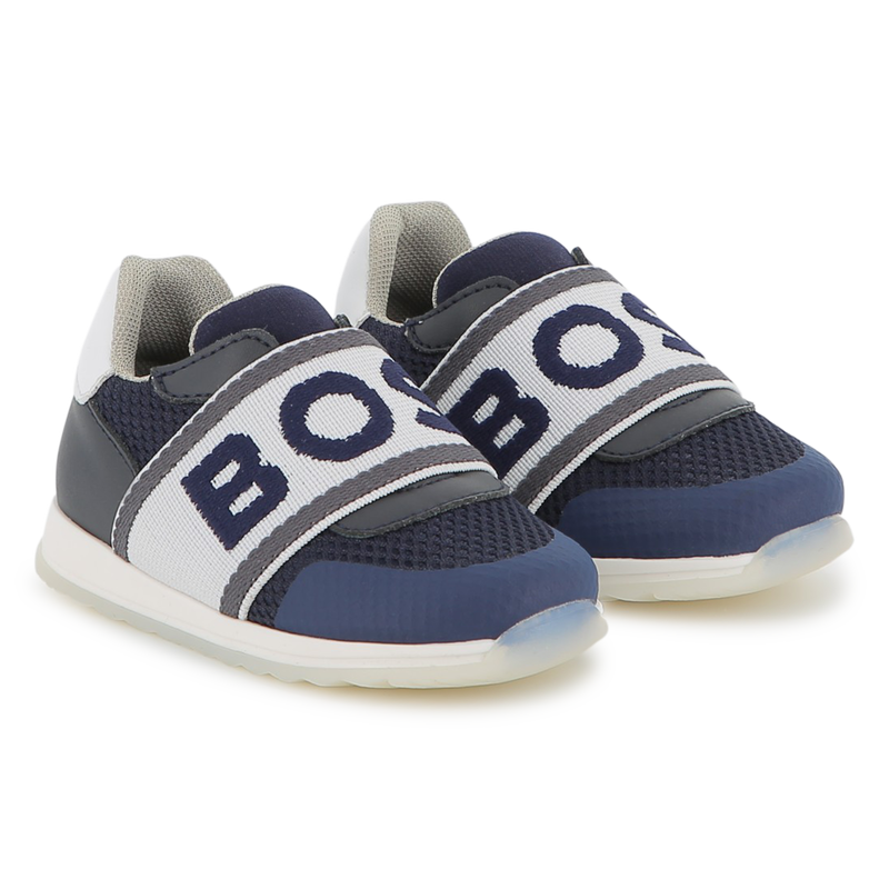 Tênis com elástico de marca BOSS 
                    BOY