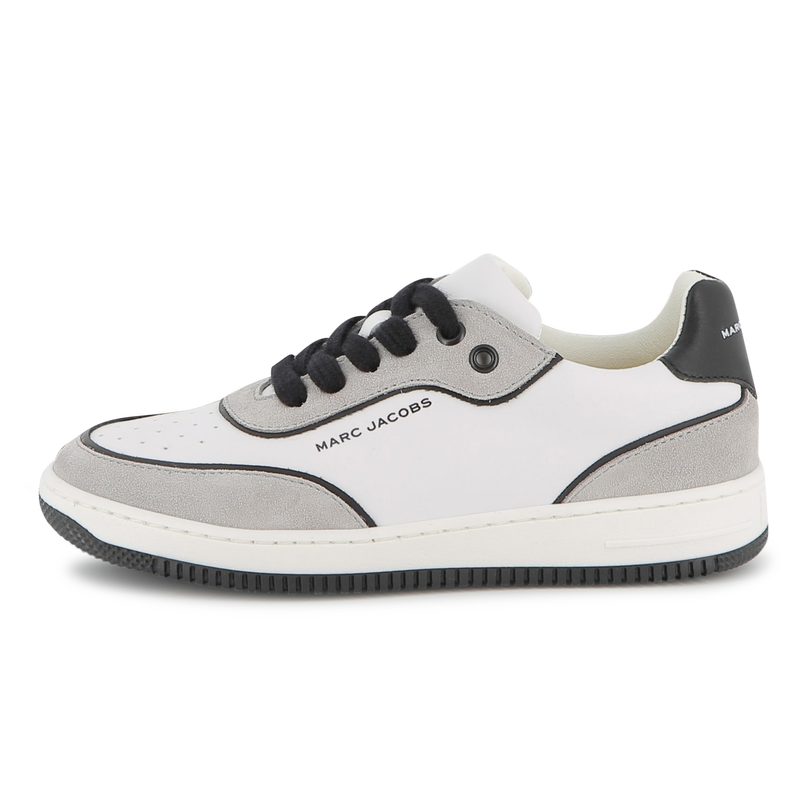 T&ecirc;nis de cano baixo com cadar&ccedil;o MARC JACOBS 
                        BOY