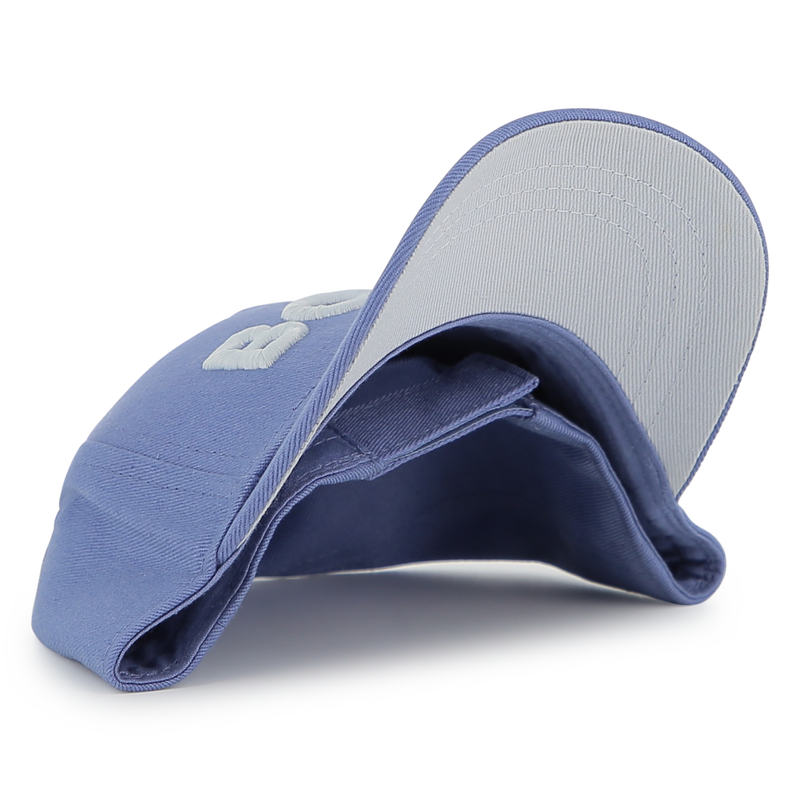 TAMPA COM FECHO DE GANCHO E LA&Ccedil;O BOSS 
                        BOY