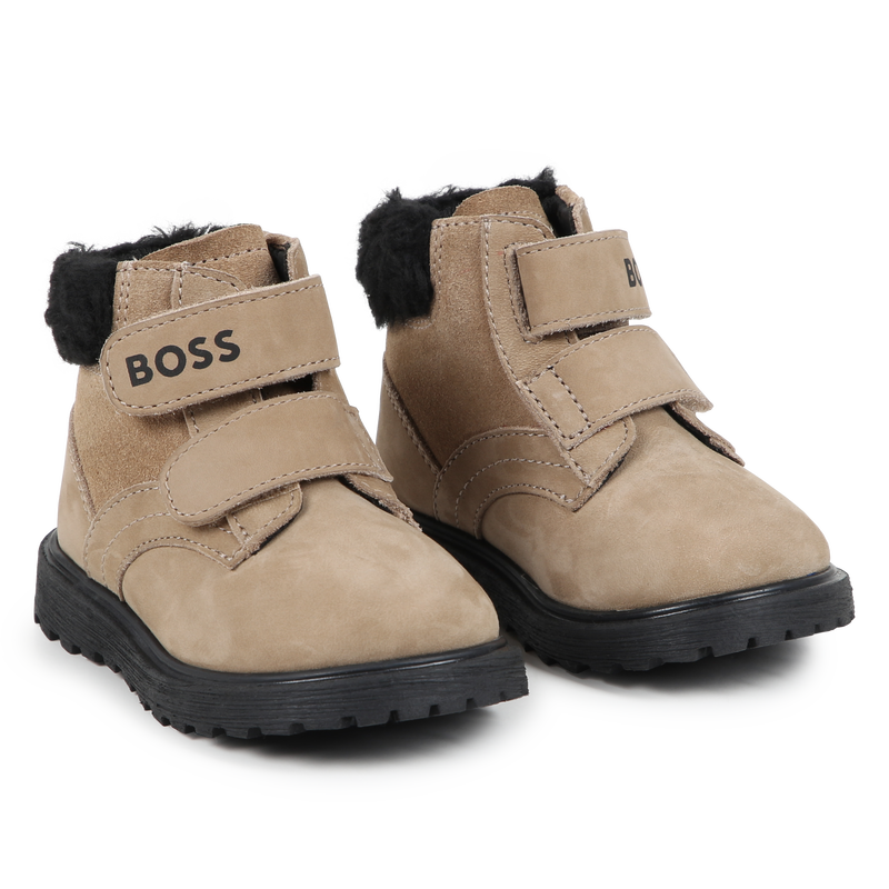 Botins em pele BOSS 
                    BOY