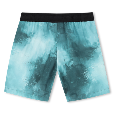 Surfar com atacadores apertados HUGO BOY