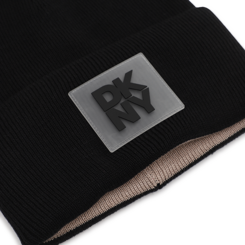 Gorro de tric&ocirc; revers&iacute;vel DKNY 
                        UNISEX