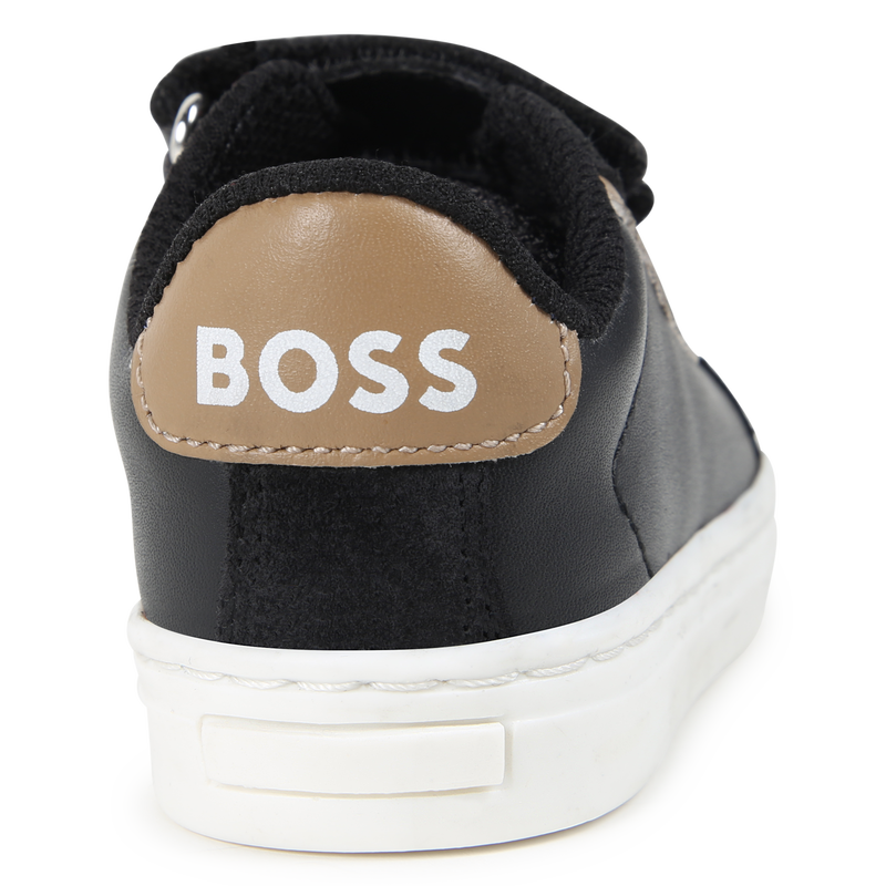 Sapatilhas em pele com velcro BOSS 
                    BOY