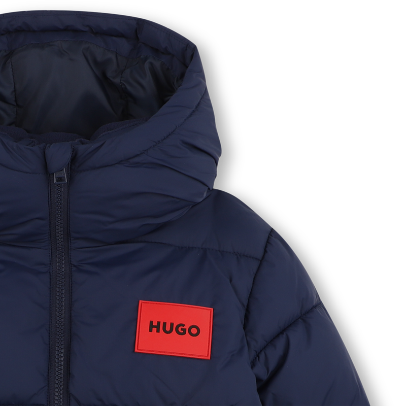 Casaco acolchoado com capuz HUGO 
                        BOY