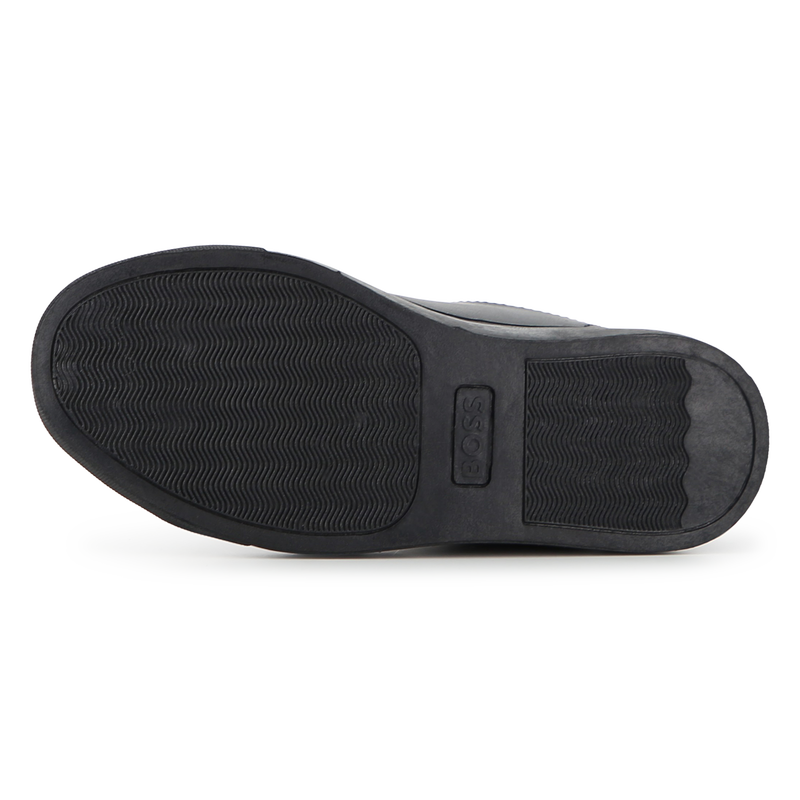 Tênis falsos BOSS 
                        BOY