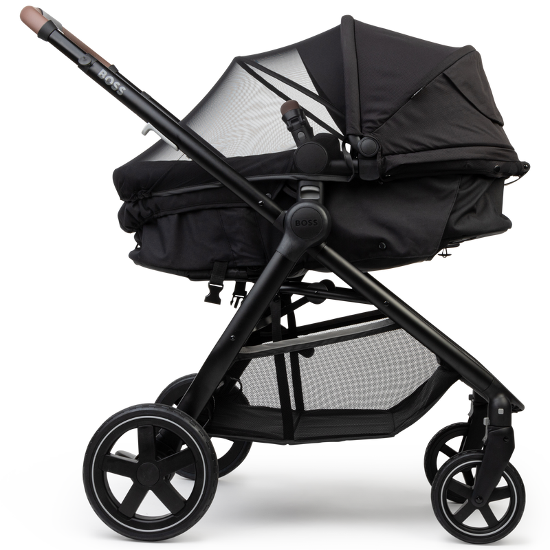 Layered compact buggy BOSS 
                    UNISEX