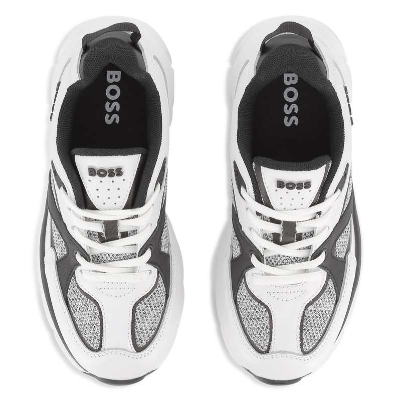 T&ecirc;nis com cadar&ccedil;o BOSS 
                        BOY