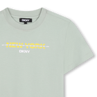 T-shirt de manga curta DKNY 
                    BOY