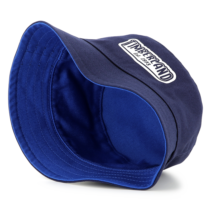 Bob revers&iacute;vel com log&oacute;tipo TIMBERLAND 
                        BOY