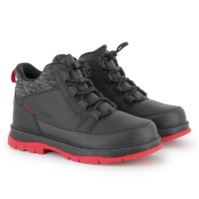 Botins com atacadores HUGO 
                    BOY