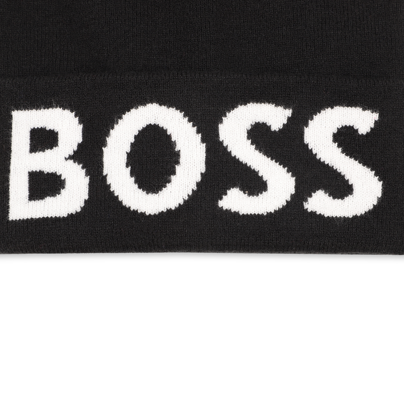 Gorro de malha com lapelas BOSS 
                    BOY