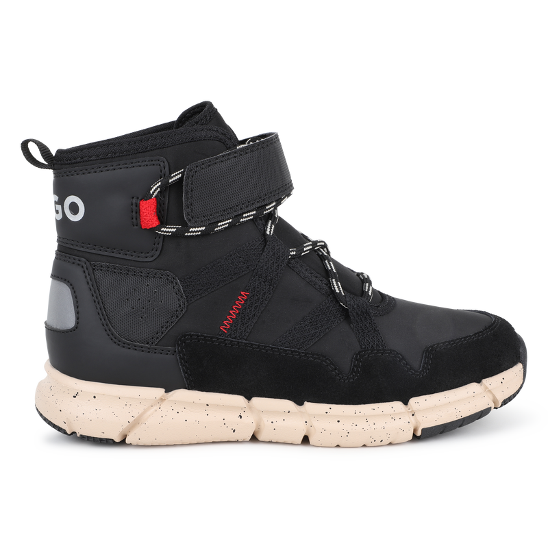 Botins com atacadores HUGO 
                        BOY