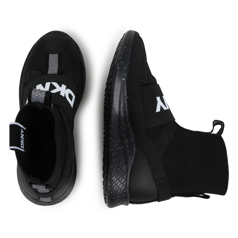 Sapatilhas com efeito meia DKNY 
                        UNISEX