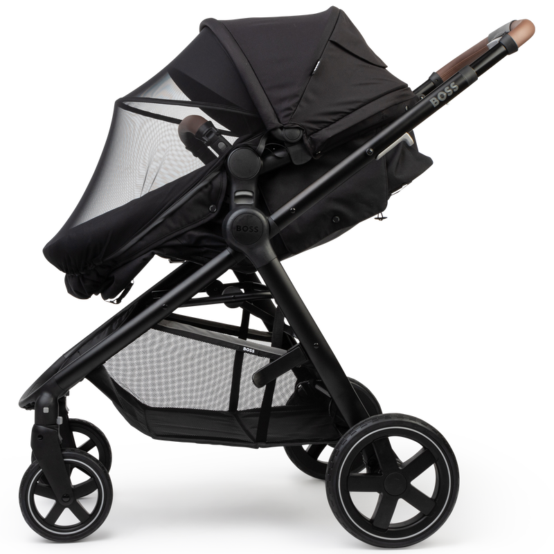 Layered compact buggy BOSS 
                    UNISEX