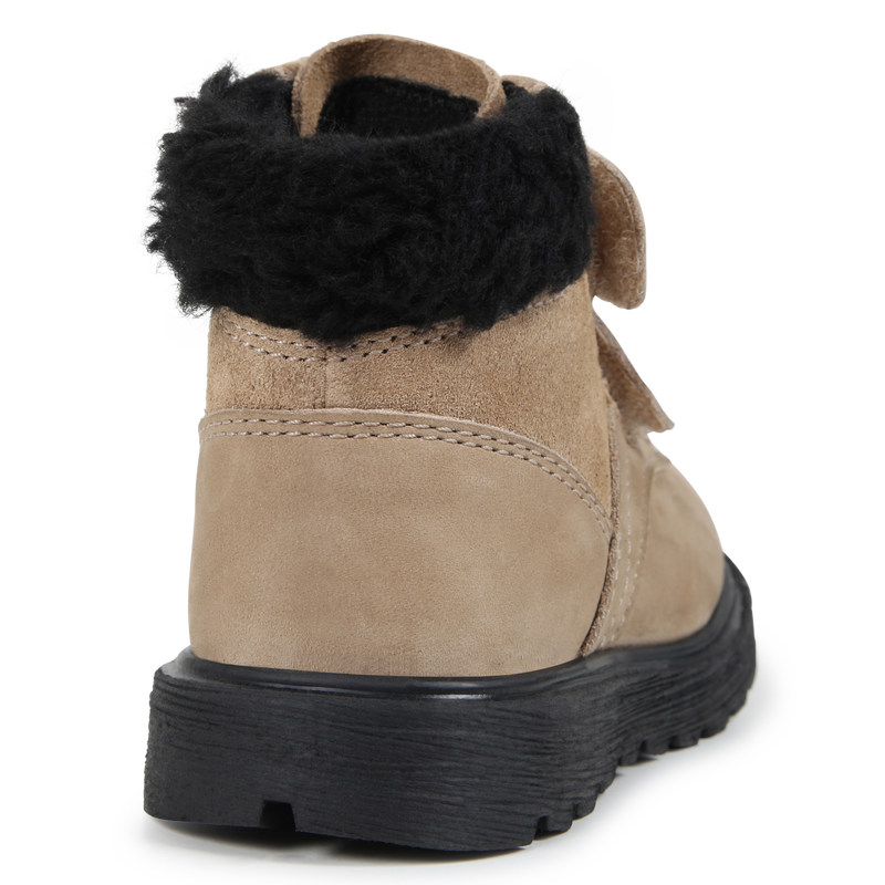Botins em pele BOSS 
                    BOY