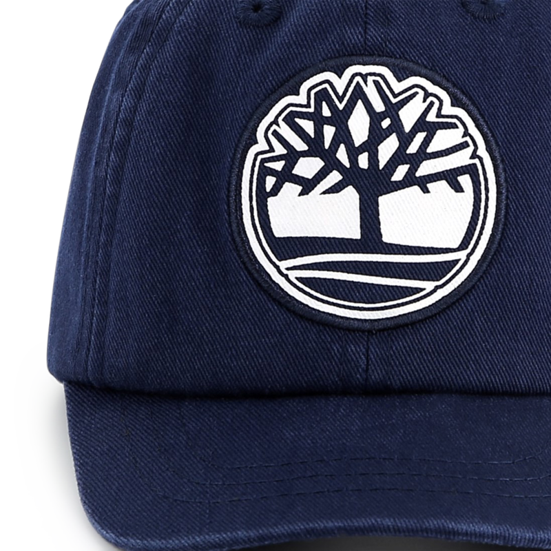 Bon&eacute; de sarja com emblema TIMBERLAND 
                        BOY