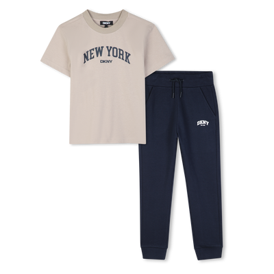 Conjunto de camiseta e cal&ccedil;a DKNY MENINO