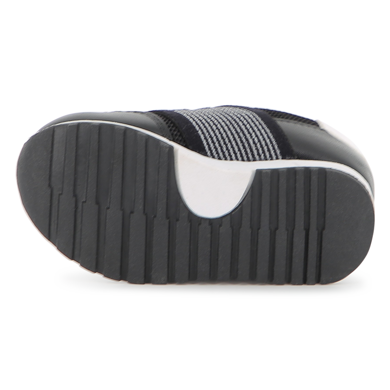 T&Eacute;NIS EM PELE DE VACA BOSS 
                        BOY