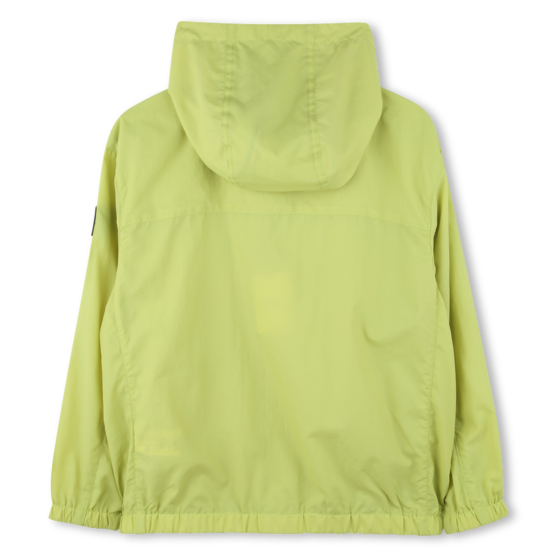 Corta-vento com fecho e capuz