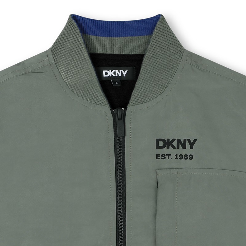 Casaco com fecho de correr DKNY 
                        BOY
