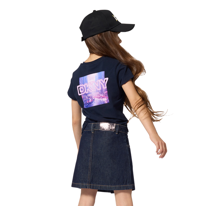Camiseta de mangas curtas DKNY 
                        GIRL
